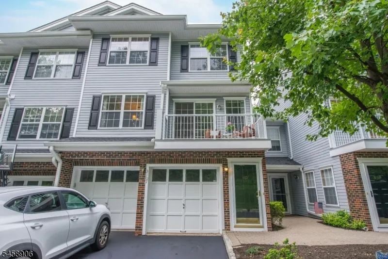 3107 Scenic Ct Denville, NJ 07834
