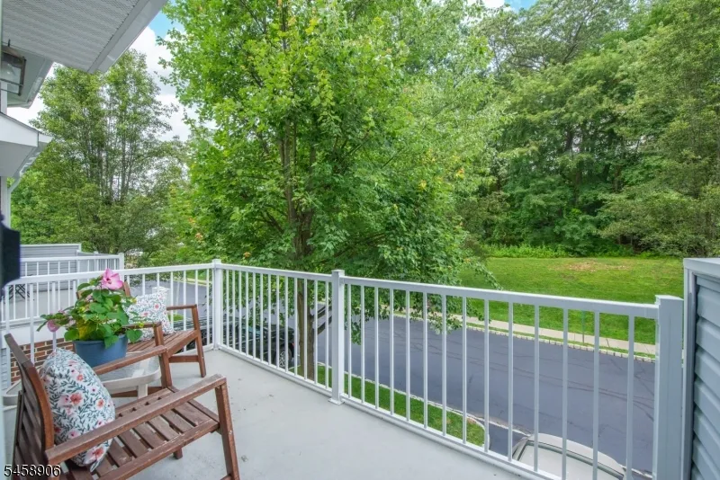 3107 Scenic Ct Denville, NJ 07834