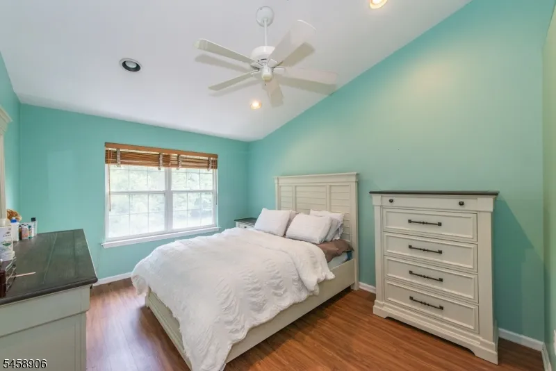3107 Scenic Ct Denville, NJ 07834
