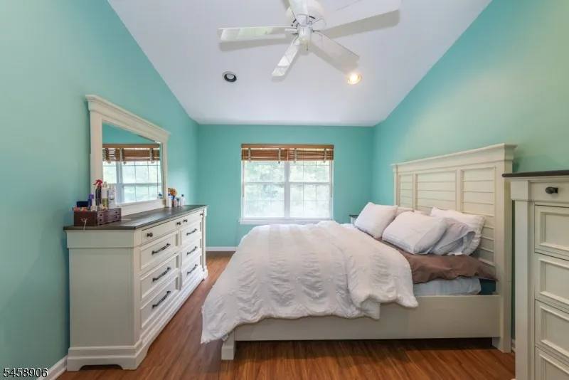 3107 Scenic Ct Denville, NJ 07834