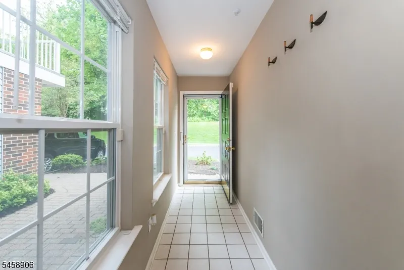3107 Scenic Ct Denville, NJ 07834