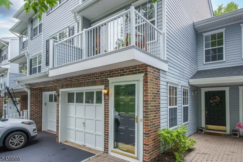 3107 Scenic Ct Denville, NJ 07834