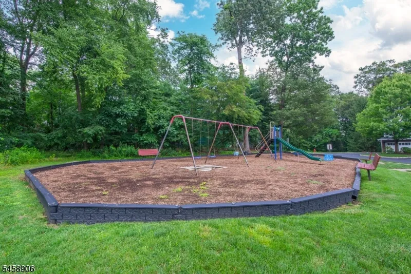 3107 Scenic Ct Denville, NJ 07834