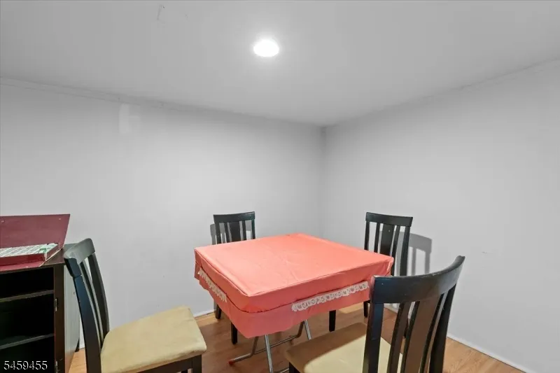 322 Kaplan Ave Hackensack City, NJ 07601