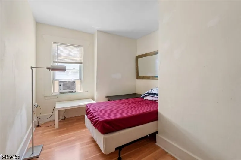 322 Kaplan Ave Hackensack City, NJ 07601