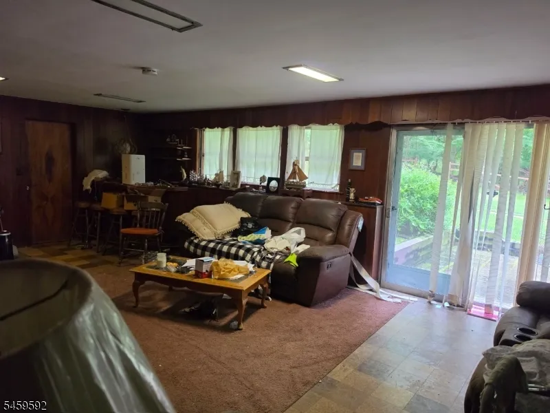 39 Greendale Rd Cedar Grove, NJ 07009