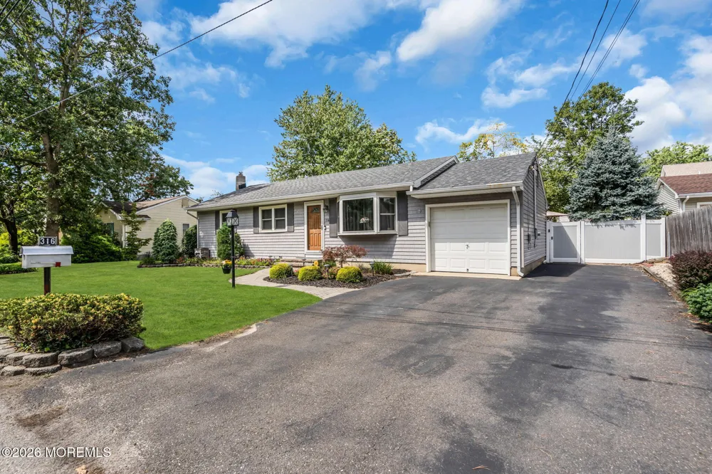 316 Anchor Avenue Beachwood, NJ 08722