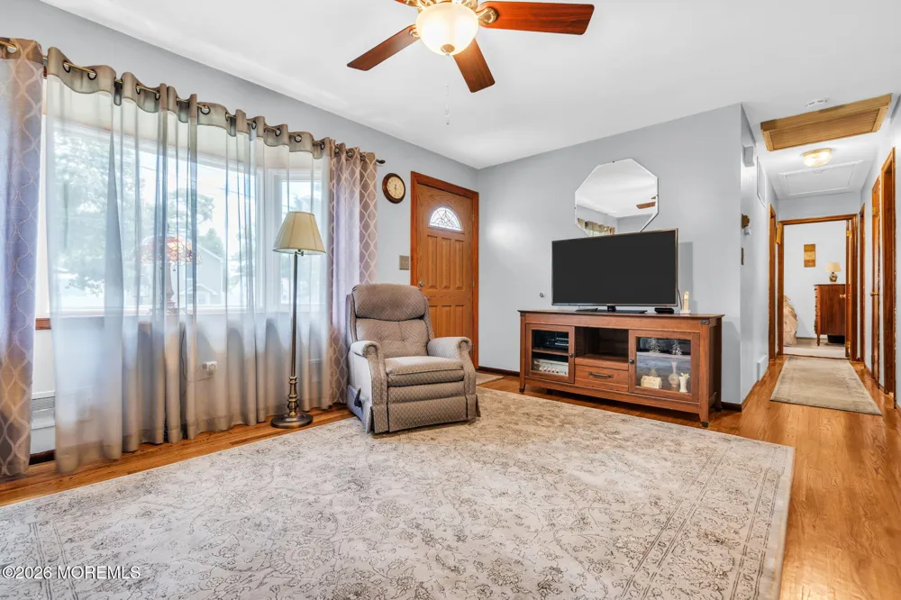 316 Anchor Avenue Beachwood, NJ 08722