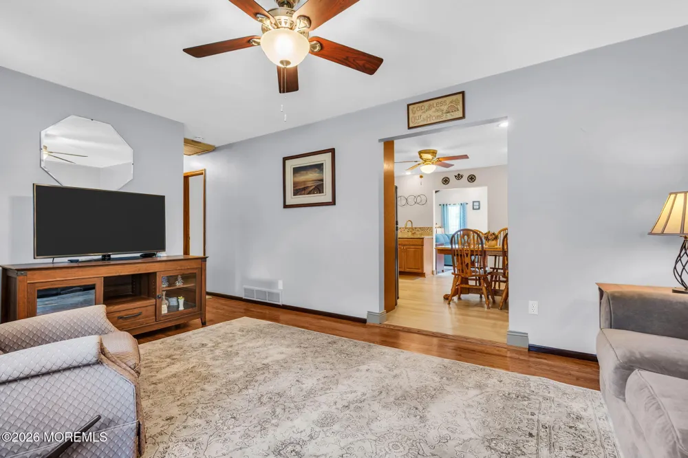 316 Anchor Avenue Beachwood, NJ 08722