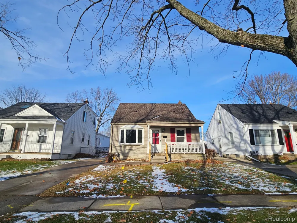 152 HIGHLAND AVENUE Clawson City, MI 48017