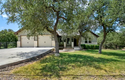 735 Monarch Lake