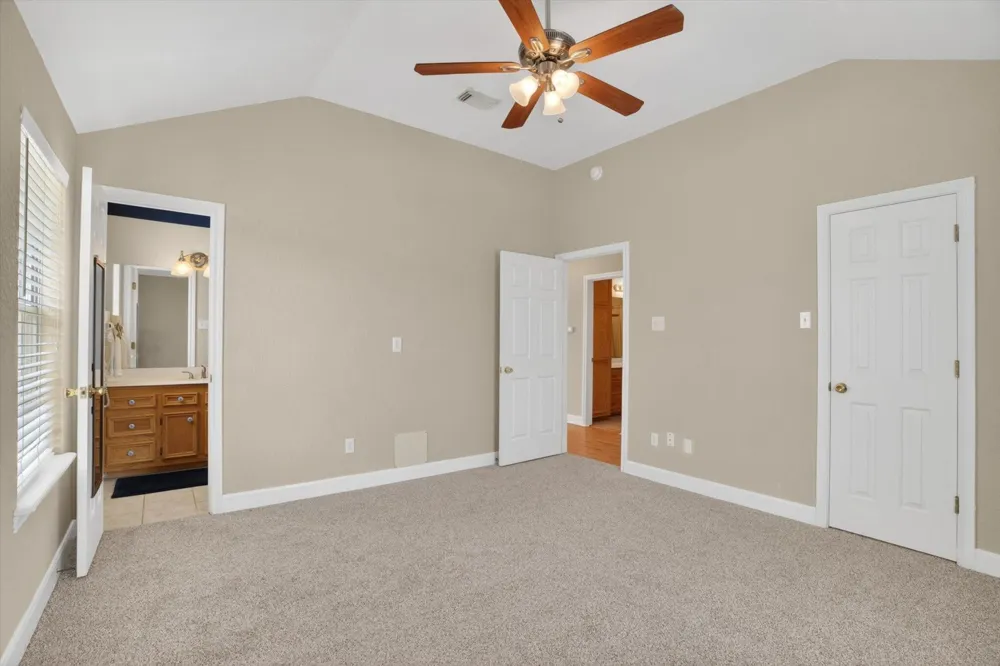 514 Pompano Street Bayou Vista, TX 77563