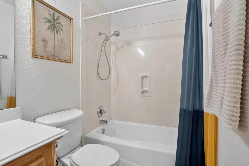 514 Pompano Street Bayou Vista, TX 77563