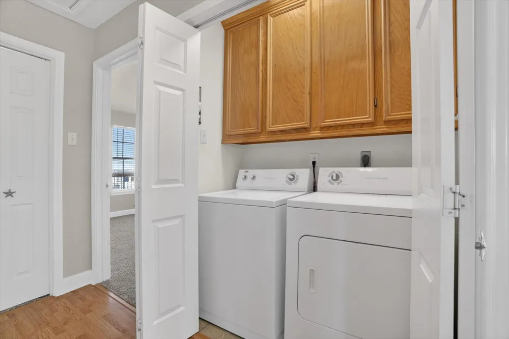 514 Pompano Street Bayou Vista, TX 77563