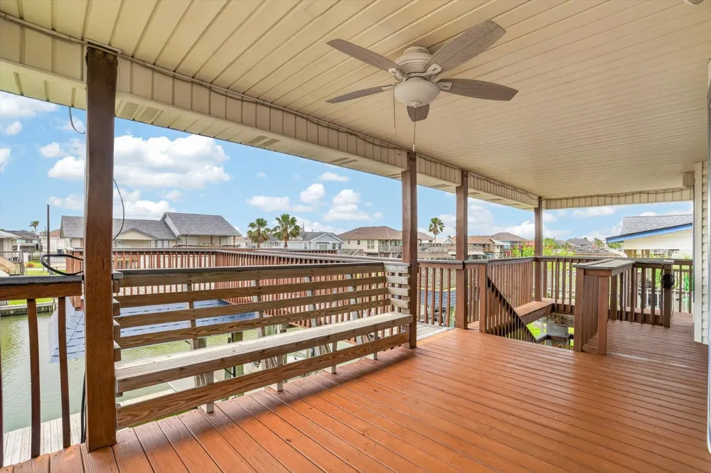 514 Pompano Street Bayou Vista, TX 77563