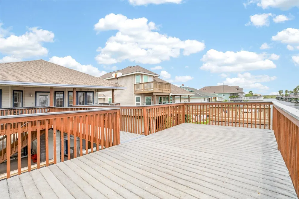 514 Pompano Street Bayou Vista, TX 77563