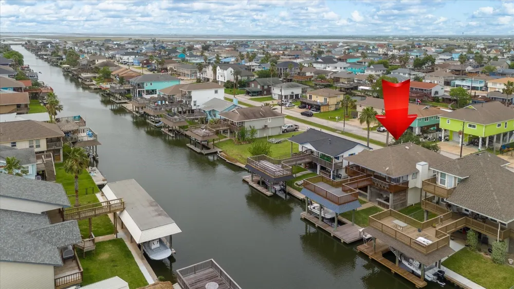 514 Pompano Street Bayou Vista, TX 77563