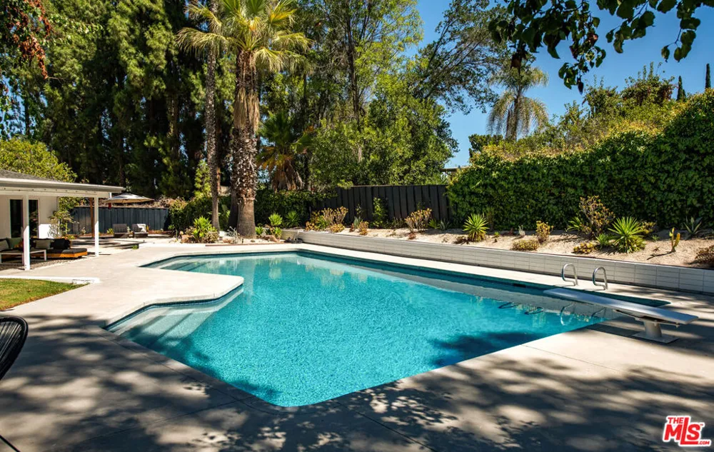 4509 Caminito Place Los Angeles, CA 91356