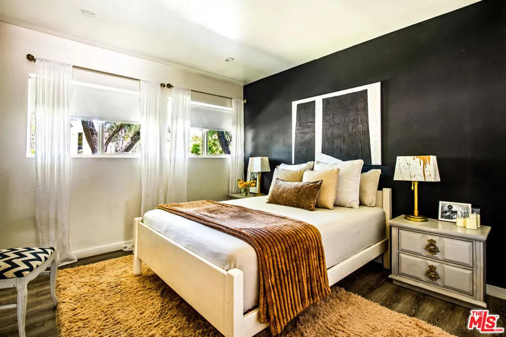 4509 Caminito Place Los Angeles, CA 91356