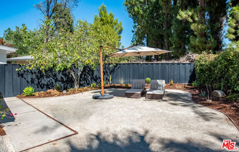 4509 Caminito Place Los Angeles, CA 91356