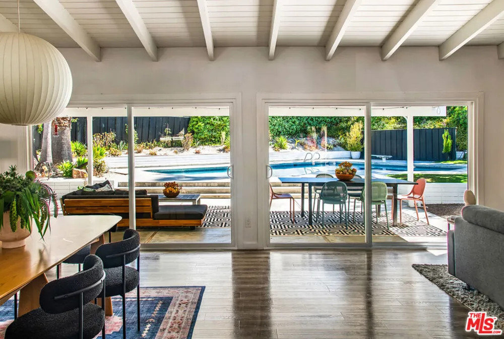 4509 Caminito Place Los Angeles, CA 91356