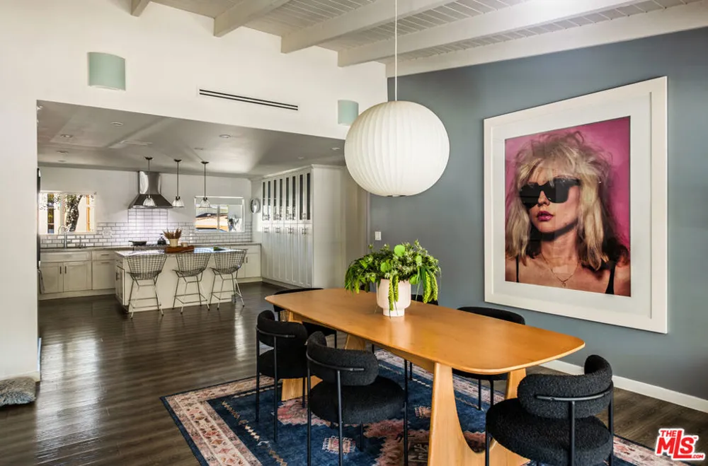 4509 Caminito Place Los Angeles, CA 91356
