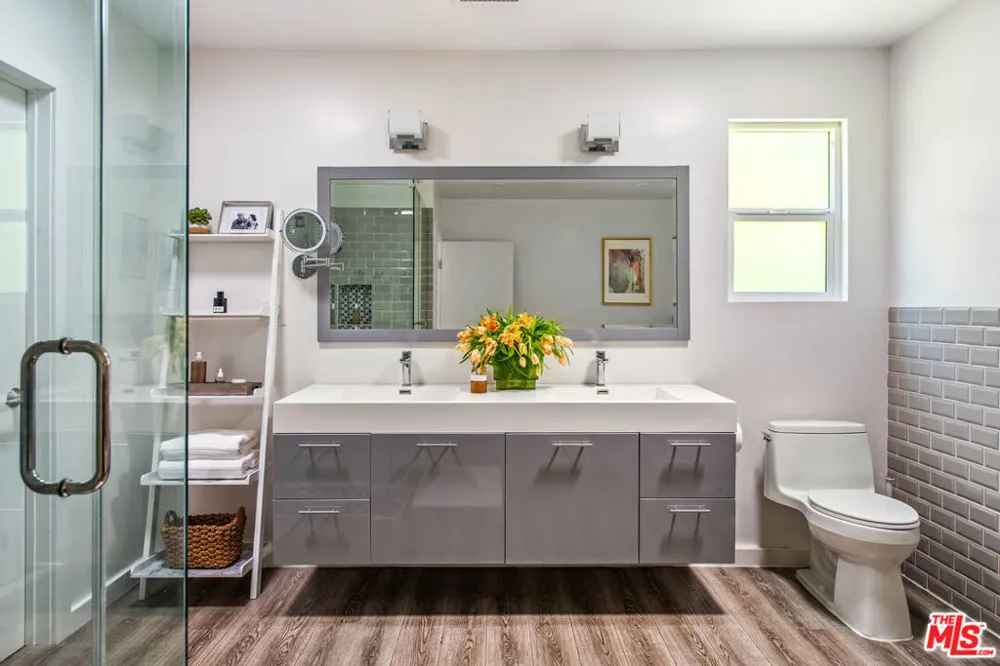 4509 Caminito Place Los Angeles, CA 91356