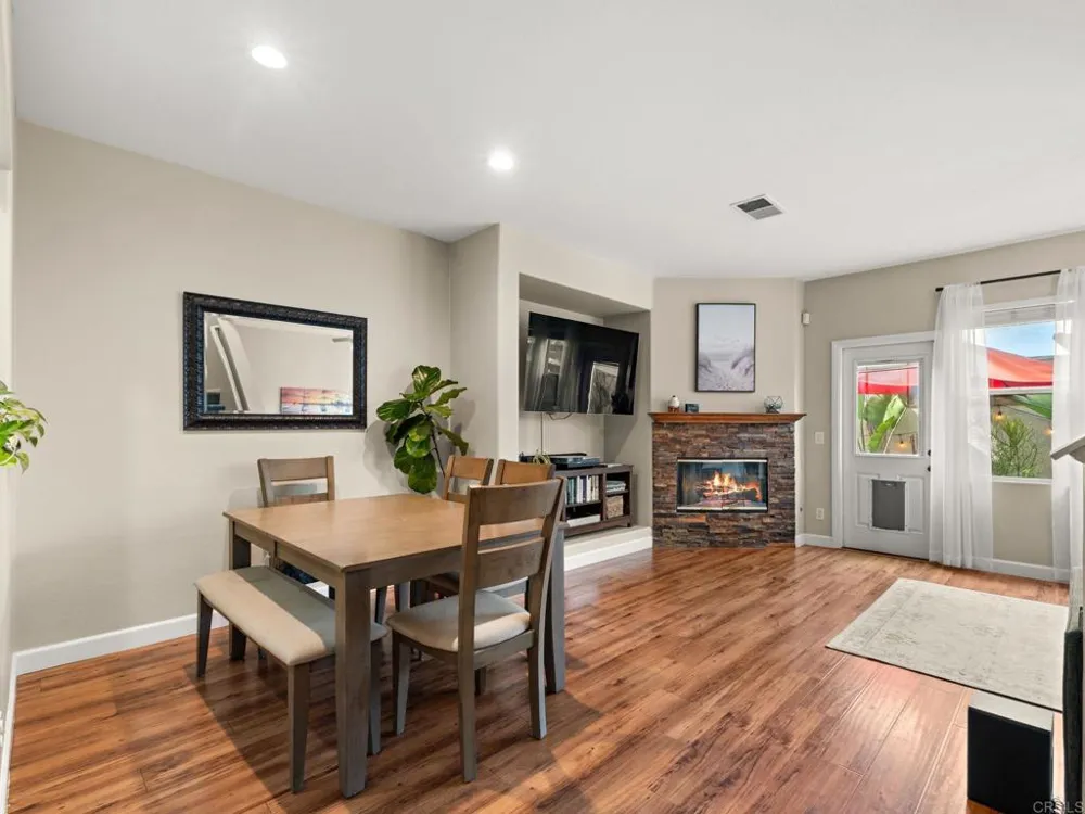 625 Sumner Way #4 Oceanside, CA 92058