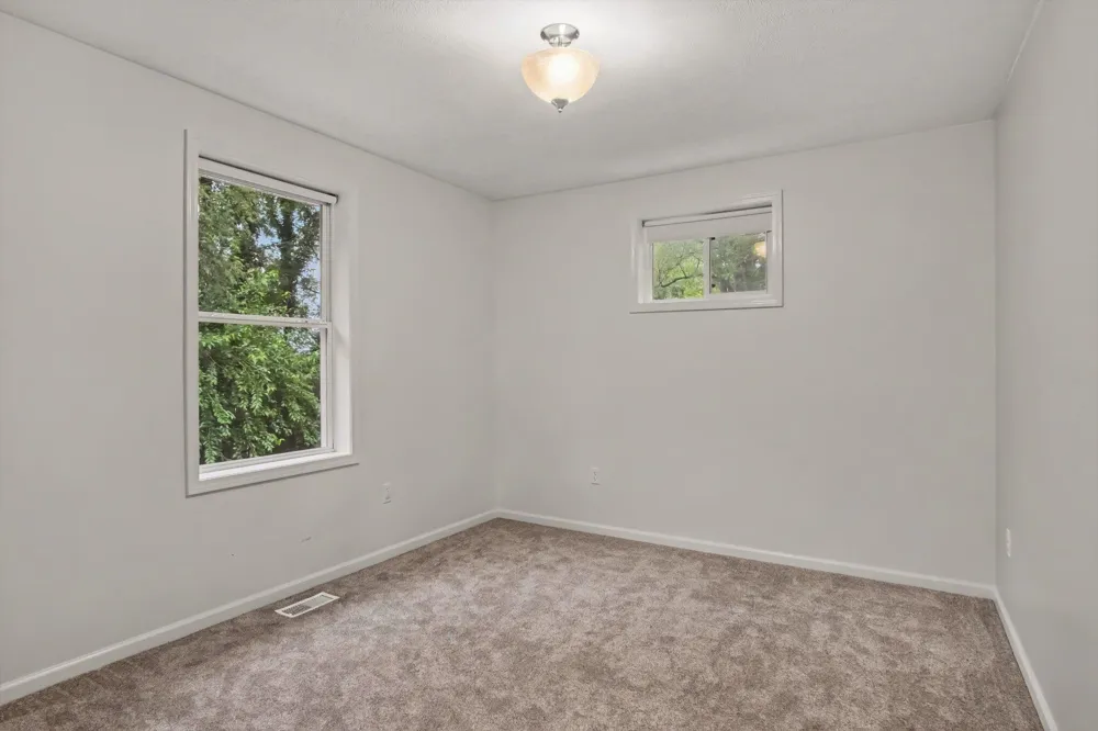5171 Bancroft Avenue SE Lowell, MI 49331