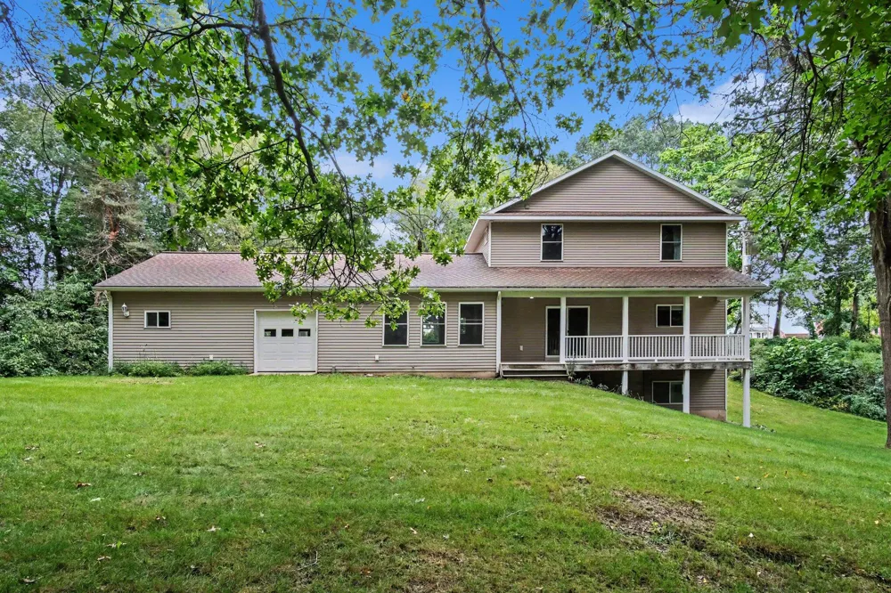 5171 Bancroft Avenue SE Lowell, MI 49331