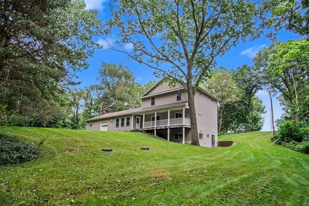 5171 Bancroft Avenue SE Lowell, MI 49331