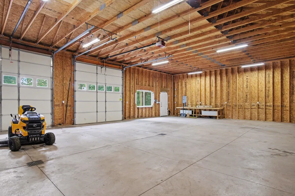 5171 Bancroft Avenue SE Lowell, MI 49331