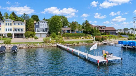 2288 Long Lake Road