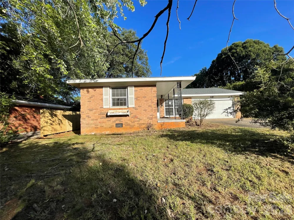 400 S Shaver Street Salisbury, NC 28144