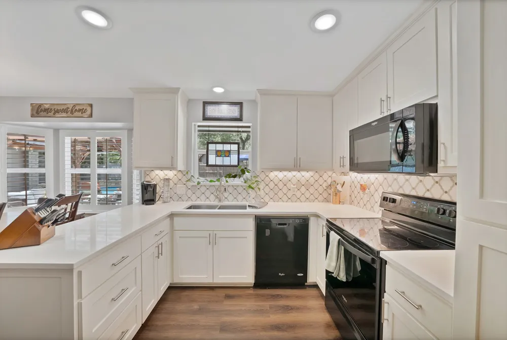 2500 Highgate Drive Arlington, TX 76016