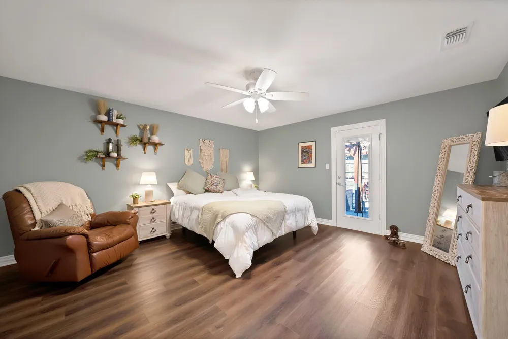 2500 Highgate Drive Arlington, TX 76016