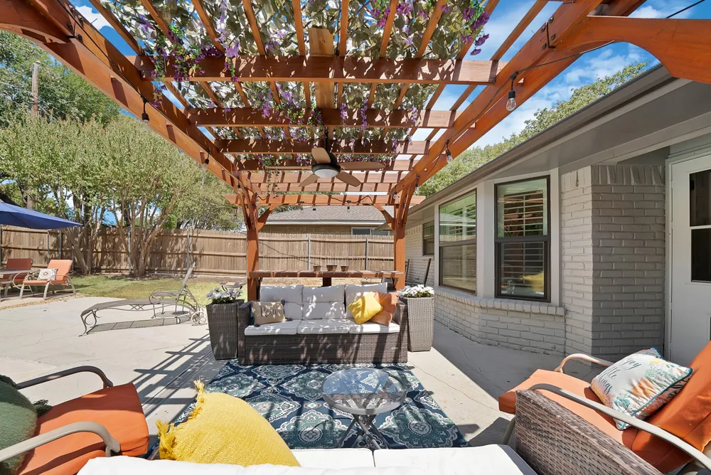 2500 Highgate Drive Arlington, TX 76016