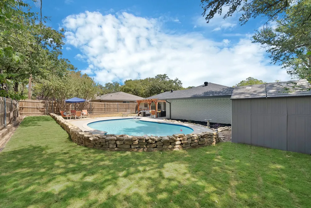 2500 Highgate Drive Arlington, TX 76016