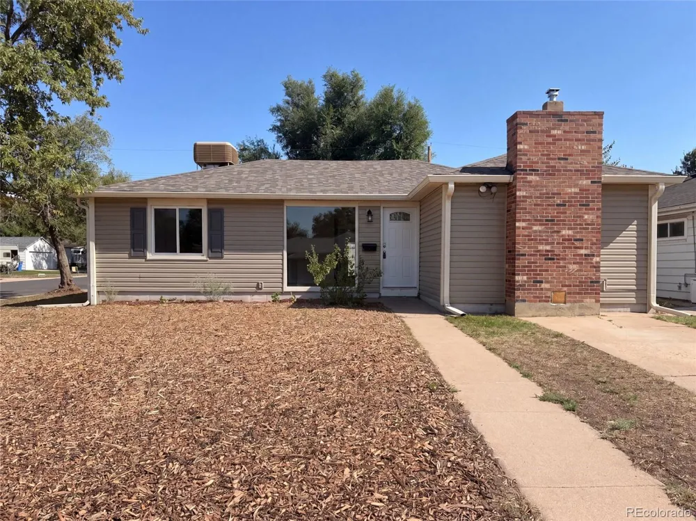 790 Hanover Street Aurora, CO 80010