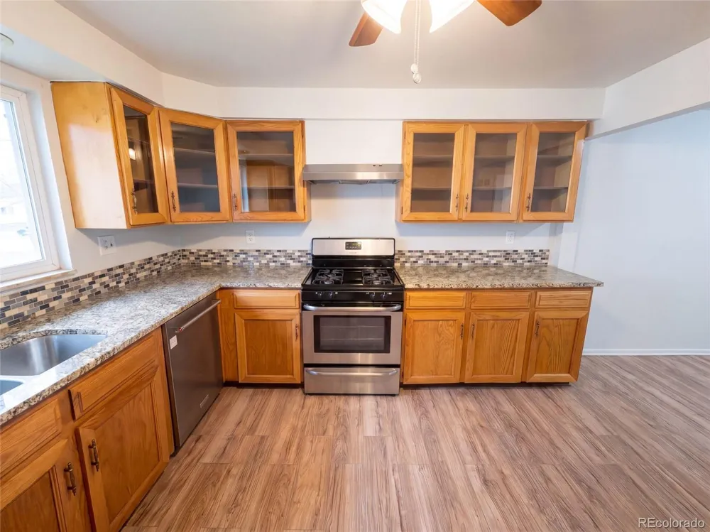 790 Hanover Street Aurora, CO 80010