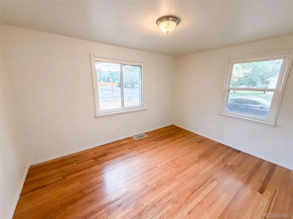 790 Hanover Street Aurora, CO 80010