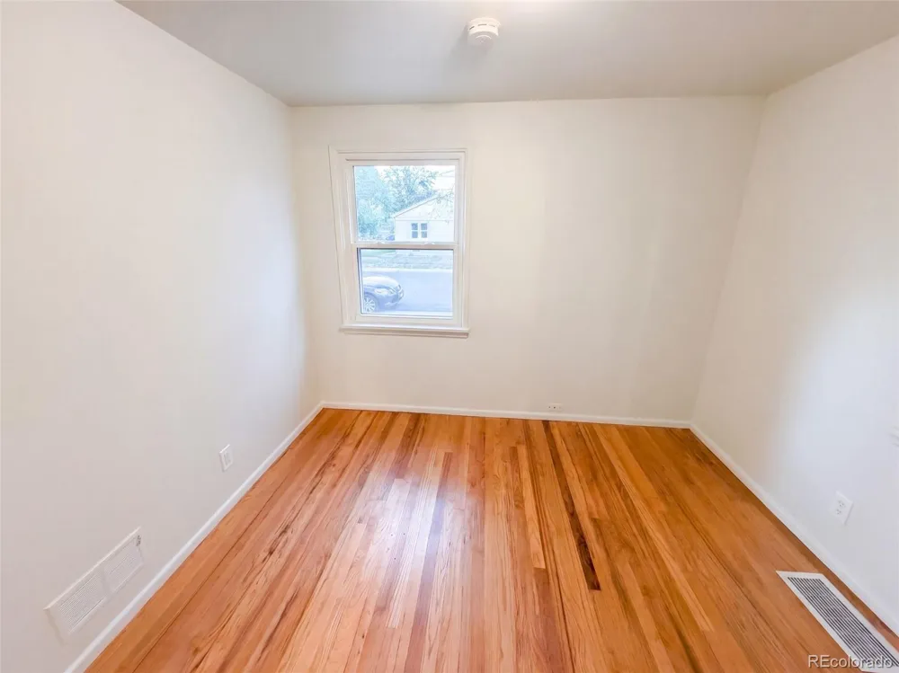 790 Hanover Street Aurora, CO 80010