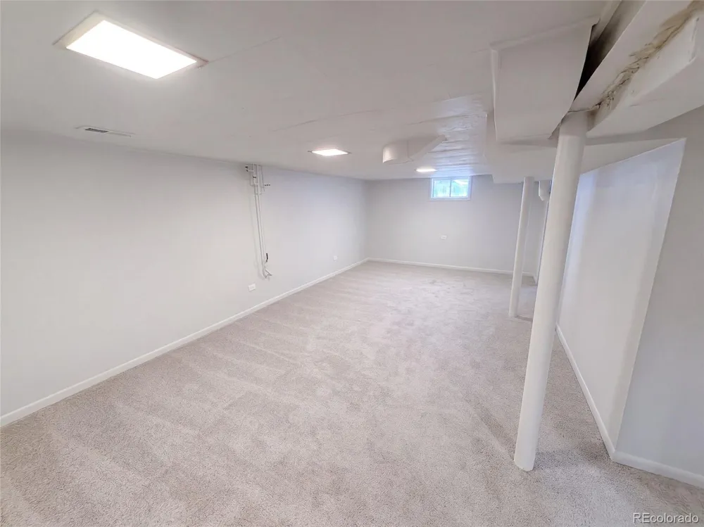 790 Hanover Street Aurora, CO 80010