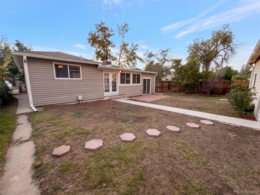 790 Hanover Street Aurora, CO 80010