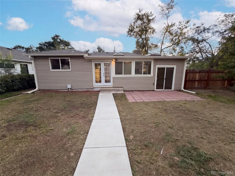 790 Hanover Street Aurora, CO 80010