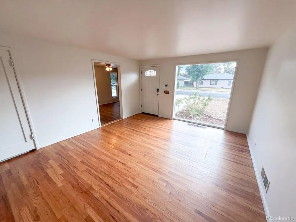 790 Hanover Street Aurora, CO 80010