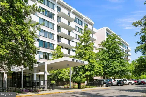 4501 ARLINGTON BOULEVARD #807