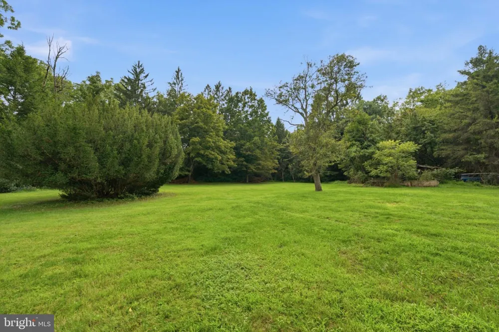 4596 ARCH ROCK ROAD Mifflintown, PA 17059