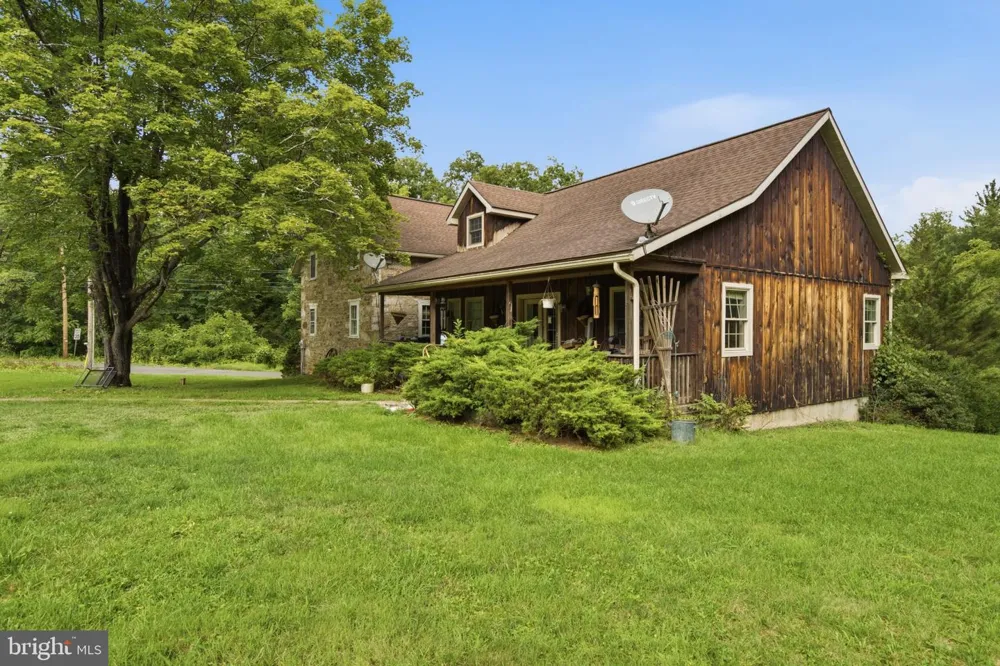 4596 ARCH ROCK ROAD Mifflintown, PA 17059