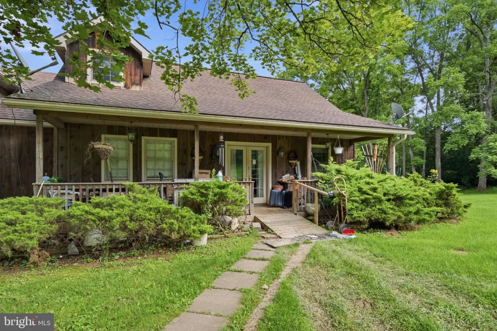 4596 ARCH ROCK ROAD Mifflintown, PA 17059